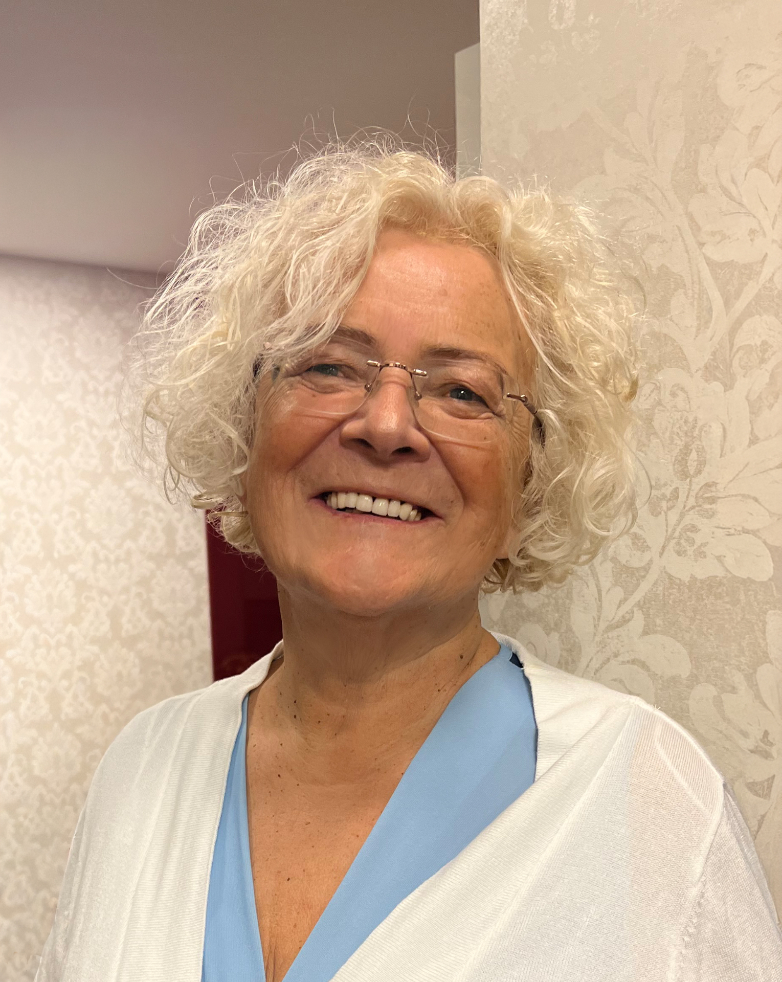 Helga Artner